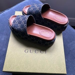 Gucci Slides- size 38